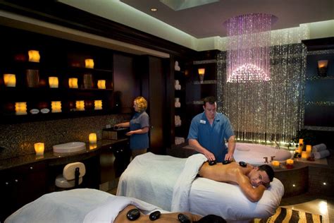 of Custom bliss receive custom Aromatherapy Therapeutic Massage a Mini Facial Massage & Back and Shoulder foot Sugar Scrub with hot steaming towels after to moisturize and exfoliate the skin leaving you blissful and relaxed Romance 1 499. . Couples massages in las vegas